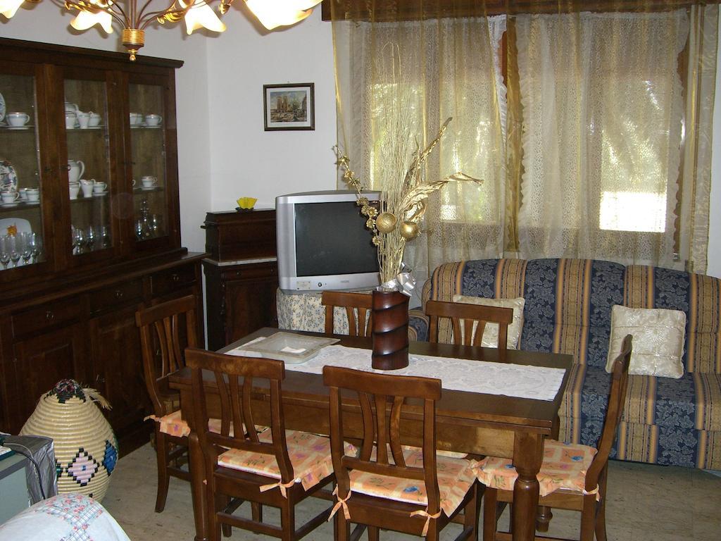 Sa Domu Sarda Casa Vacanza Piscinas Extérieur photo